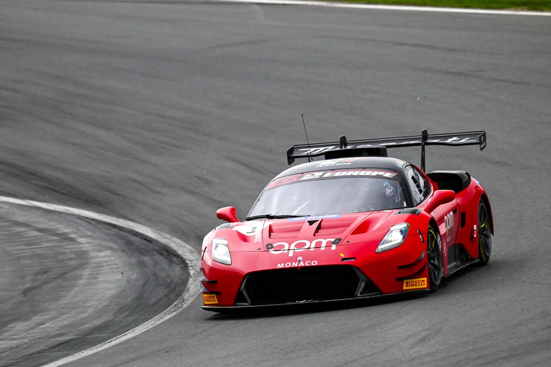 MASERATI GT2 Y PRETTE GANAN LA MASTERS CUP DE LA GT2 EUROPEAN SERIES DE PIRELLI