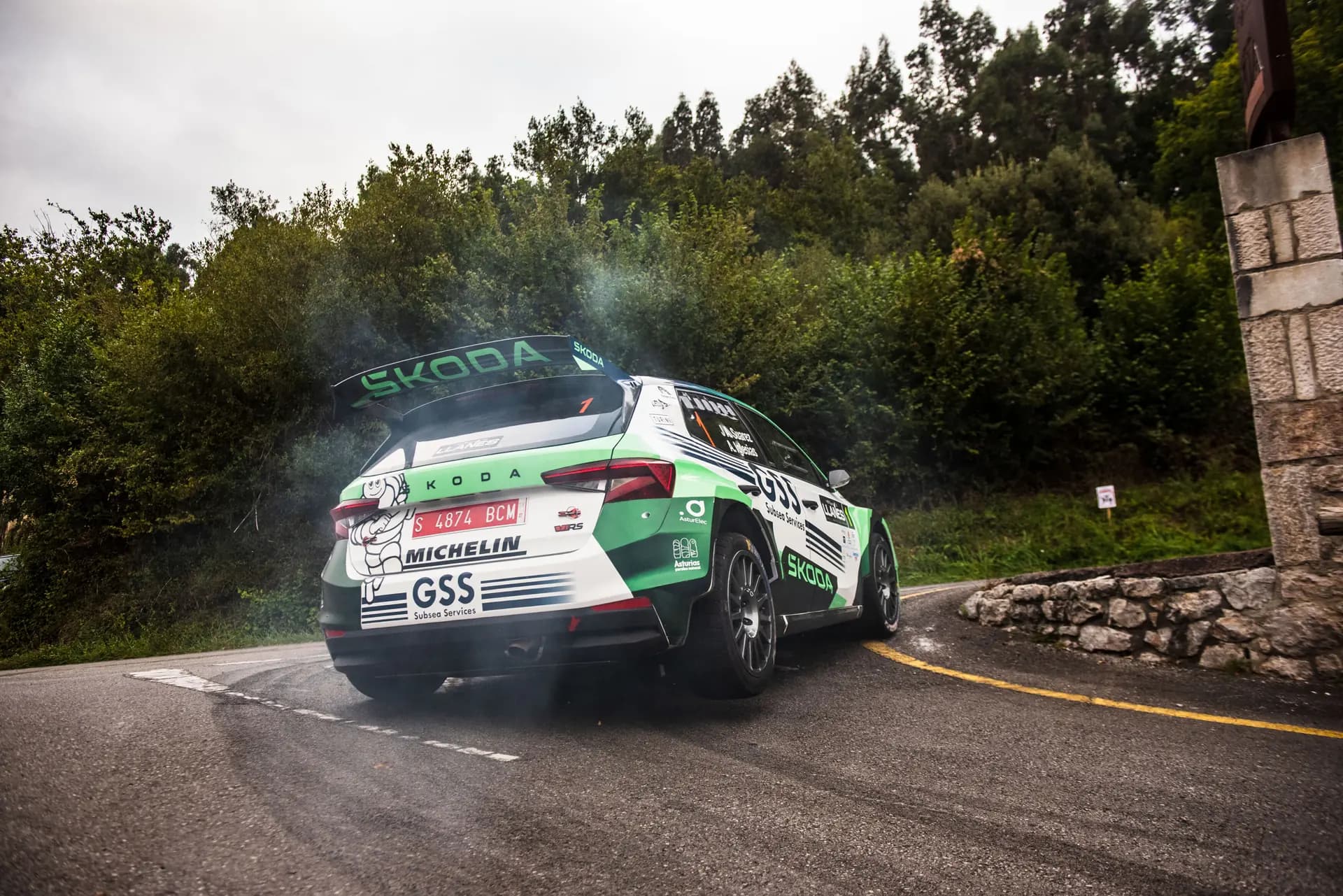 ŠKODA CIERRA LA TEMPORADA EN EL RALLY DE CATALUNYA CON “COHETE” SUÁREZ COMO CAMPEÓN DE ESPAÑA 15/10/2026