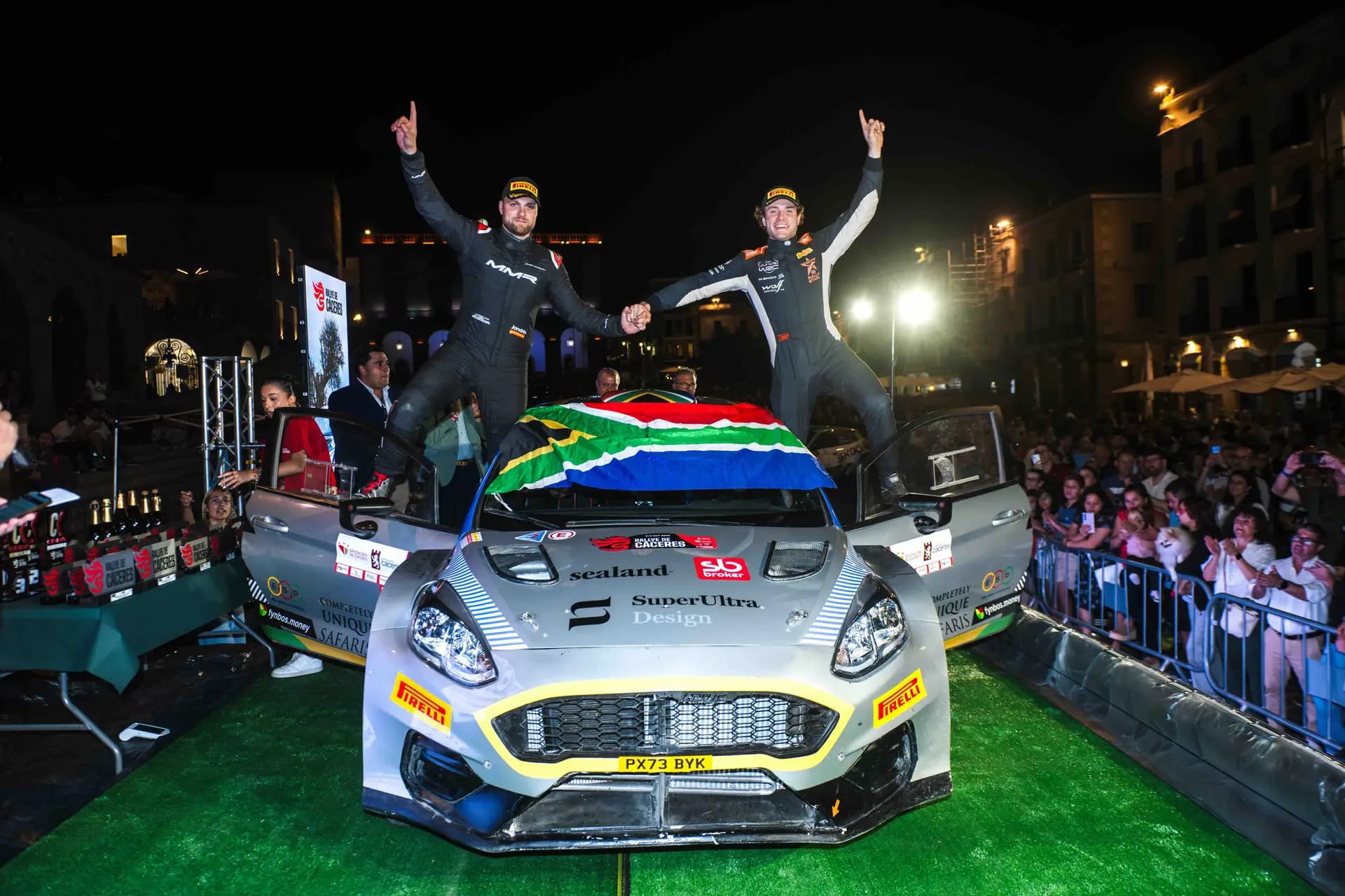 Histórico triunfo en el Rallye de Cáceres para el sudafricano Max Smart